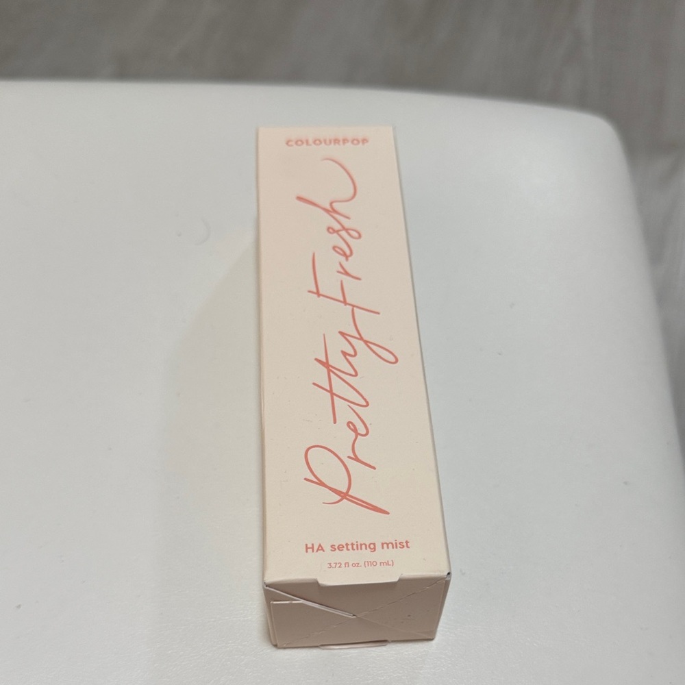 ColourPop Pretty Fresh HA Setting Mist - Cream and Pink